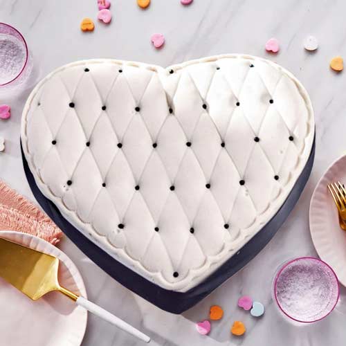 Deluxe Heart Cake